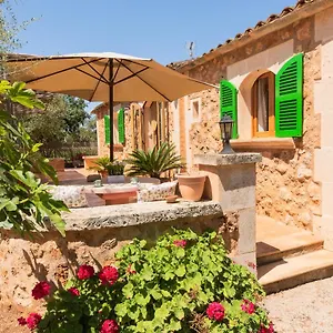 https://villa-es-tres-pins-campos-mallorca.balearic-islands.net